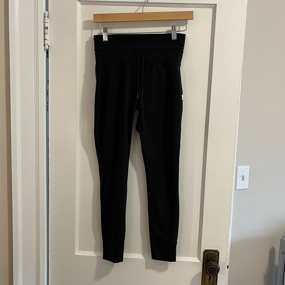 Vuori Daily Legging Black Medium, Lot of 2